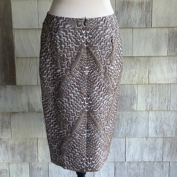 Escada elegant jacket and skirt set - Picture 5 of 13